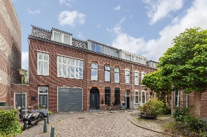 Oosterdwarsstraat 1