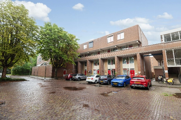 Robert Schumanring 101